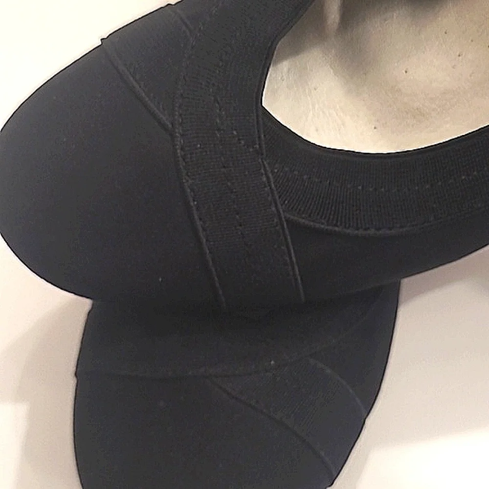 AK Sport Dani Slip On Wedges Criss-Cross Toe Glossy Heel Ballet Style Sz 10